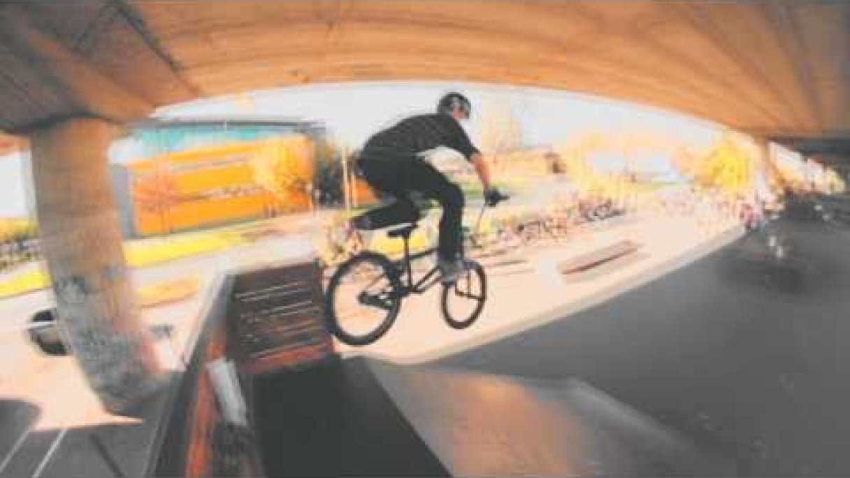 Skatepark Jam Lučenec Autor: Kubo Vaškor Zdroj: https://www.youtube.com/@kubovaskor9378 Skatepark Jam Lučenec Autor: Kubo Vaškor Zdroj: https://www.youtube.com/@kubovaskor9378
