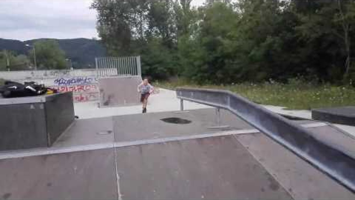 Freestyle Scooters-Skatepark Púchov Autor: Crazy Freestyle Zdroj: https://www.youtube.com/@crazyfreestyle9892 Freestyle Scooters-Skatepark Púchov Autor: Crazy Freestyle Zdroj: https://www.youtube.com/@crazyfreestyle9892