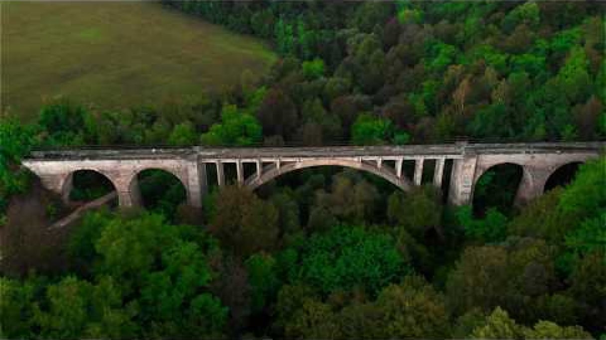 Gemerské spojky - Koprášsky viadukt Autor: Miroslav Schroner Zdroj: https://www.youtube.com/@schnek9