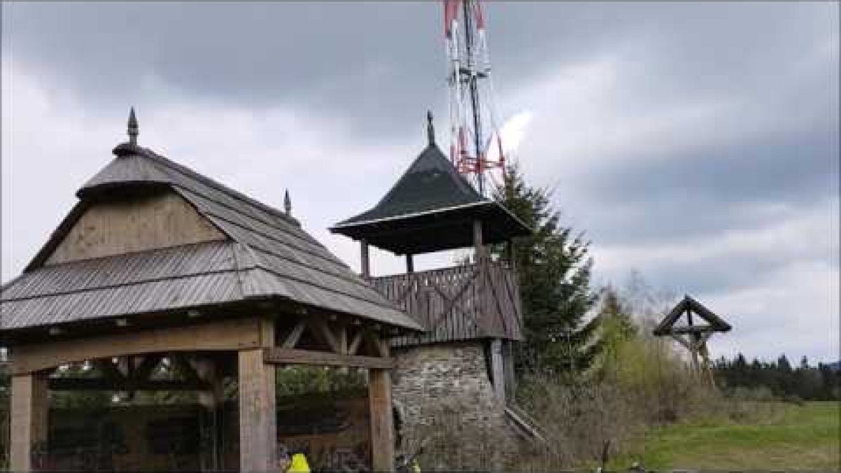 VKŽ 2017 - Rozhľadňa Kamenité Autor: BikeManiaci - spoznávame Slovensko Zdroj: https://www.youtube.com/@BikeManiaci