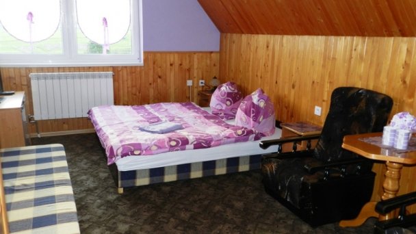 Trojlôžková izba