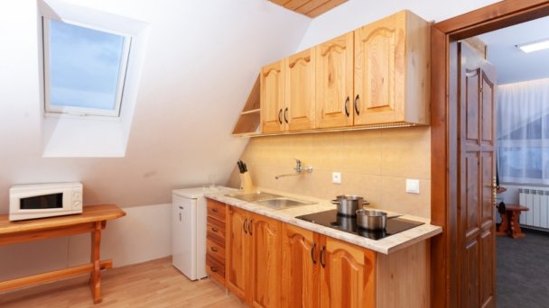 Kuchyňa v apartmáne na druhom poschodí