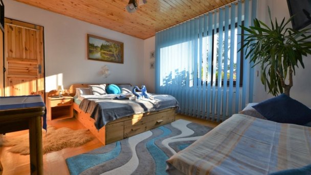 Trojlôžková izba s prístelkou