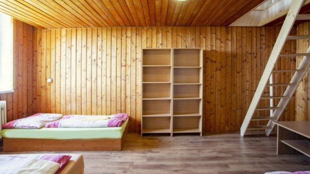 Apartmán pre 6 osôb (Rodinná izba s 2 spálňami), Trojlôžková izba s umývadlom Apartmán pre 6 osôb (Rodinná izba s 2 spálňami), Trojlôžková izba s umývadlom