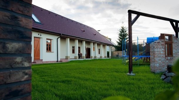 Pohľad na apartmánový dom  z dvora.