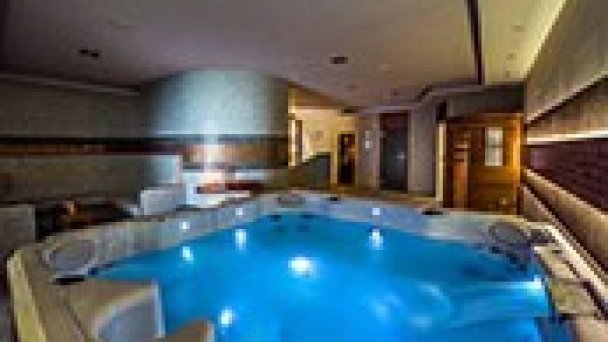 Hotel Glamour **** Kaluža 3