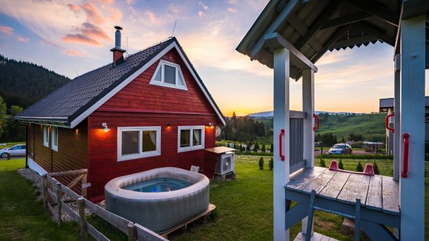 Arctic House 9 Arctic House 9