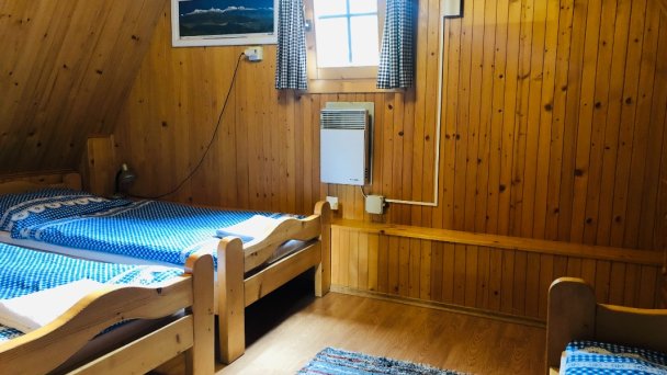 Drevenička pri vleku Zuberec 33