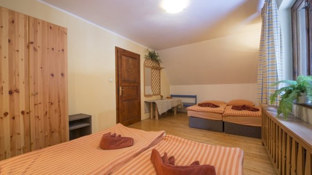 Chata Pleso Tatranská Štrba 26 Chata Pleso Tatranská Štrba 26