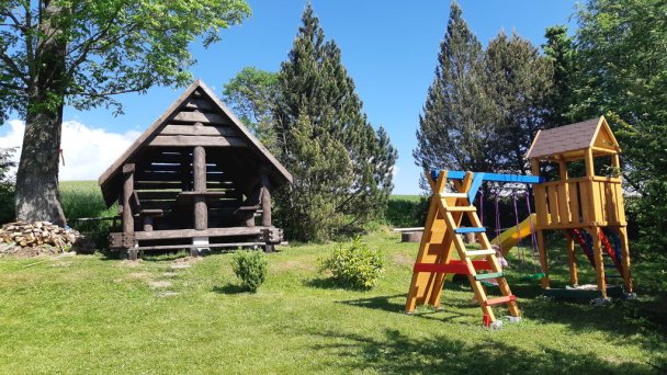 Chalúpky na Antošovskom vŕšku Ždiar 17