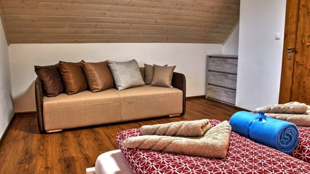 Vila Zgraja Stará Lesná 35