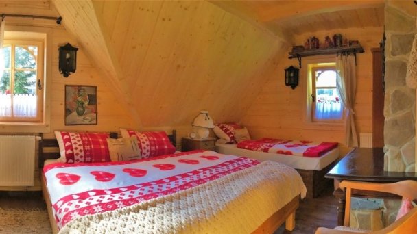 Zrubové domčeky u Vincka 1 a 2  Ždiar 10