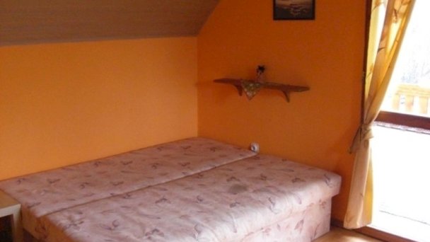 Chata na slnečnom kopci Dobšiná 30