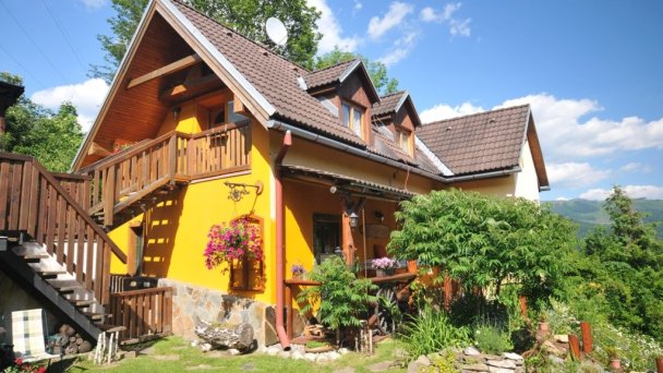 Chata na slnečnom kopci Dobšiná 15