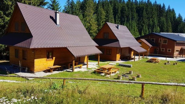 Chaty pod lanovkou Oravská Lesná 12 Chaty pod lanovkou Oravská Lesná 12