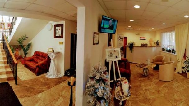 Agrohotel Tri Brezy Hruštín 12