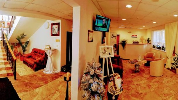Agrohotel Tri Brezy Hruštín 6