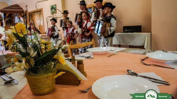 Penzión Oravská horáreň Hruštín 42 Penzión Oravská horáreň Hruštín 42