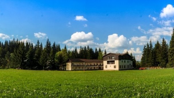 Penzión Oravská horáreň Hruštín 14 Penzión Oravská horáreň Hruštín 14