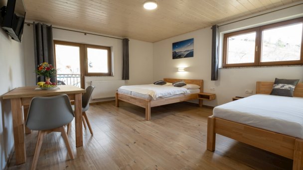 Penzión Kamzík a Drevenica Habovka 23