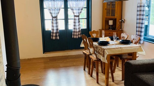 Dobrá chalúpka pod Kubínskou hoľou Dolný Kubín 29 Dobrá chalúpka pod Kubínskou hoľou Dolný Kubín 29