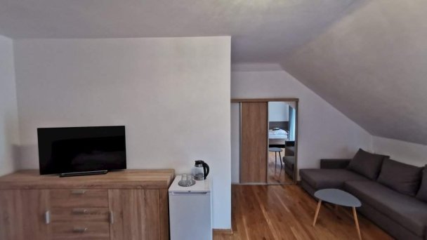 Zamoček rekreačný domček Matiašovce 12