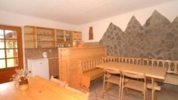 Rekreačná usadlosť, Penzión a chaty Pieninka Lesnica 26