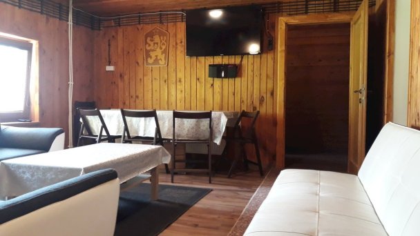 Chata Stred Kubínska hoľa - Dolný Kubín 9 Chata Stred Kubínska hoľa - Dolný Kubín 9