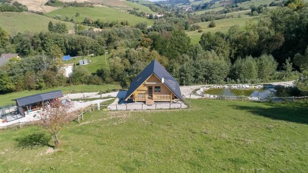 Chata pri jazere Leštiny 14 Chata pri jazere Leštiny 14