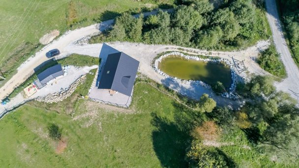 Chata pri jazere Leštiny 15 Chata pri jazere Leštiny 15