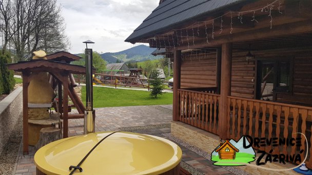 Drevenice Danka a Hanka Zázrivá 43