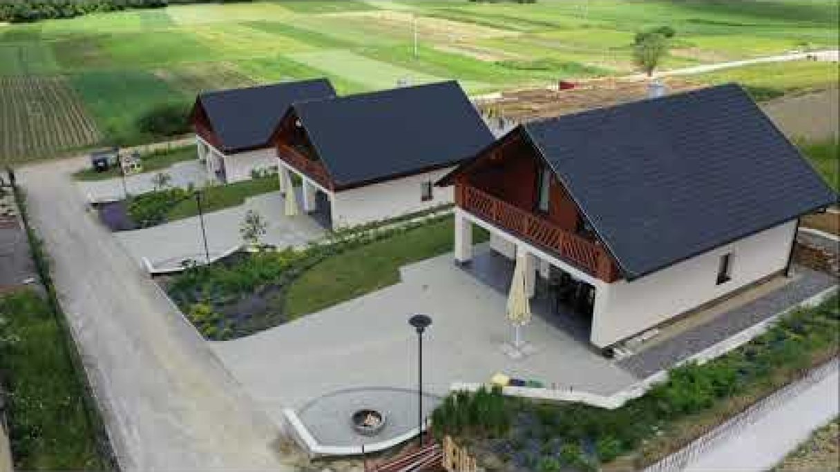 Chaty Krušetnica Autor: Peter Pallo Zdroj: https://www.youtube.com/@PeterPallo Chaty Krušetnica Autor: Peter Pallo Zdroj: https://www.youtube.com/@PeterPallo