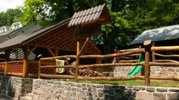 Chatová osada Zrub Vinné 18