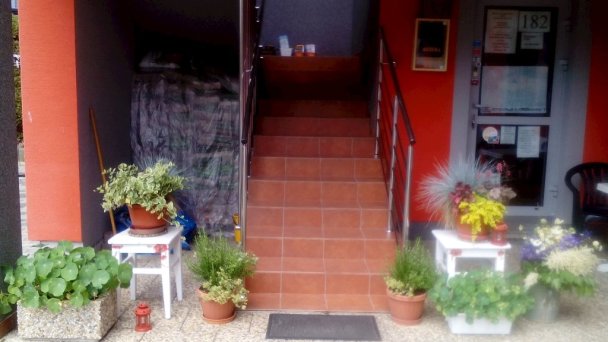 Apartmánový dom u Ivky Bešeňová 23 Apartmánový dom u Ivky Bešeňová 23