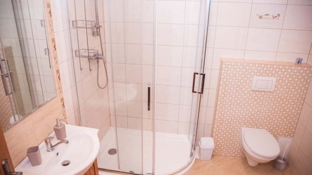 Drevenica pod Troma Korunami Červený Kláštor 9 Drevenica pod Troma Korunami Červený Kláštor 9