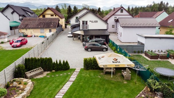 VILA AJKA Bešeňová 43