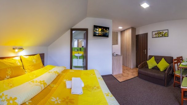 VILA AJKA Bešeňová 53