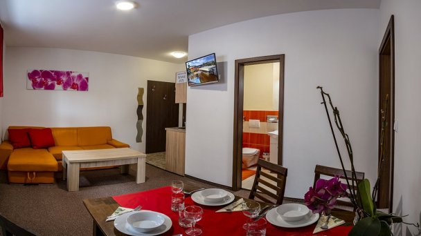 VILA AJKA Bešeňová 20
