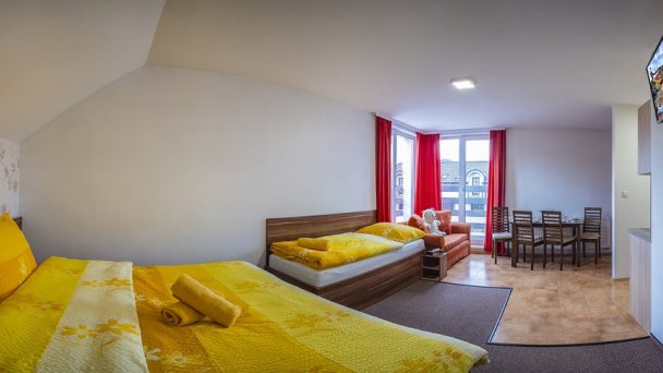VILA AJKA Bešeňová 23