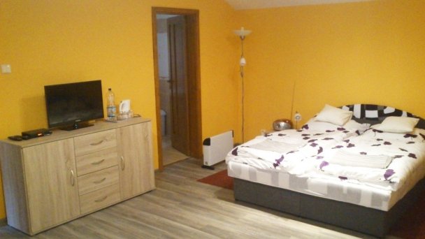 Szabó Porta prístav pokoja Jovice 28