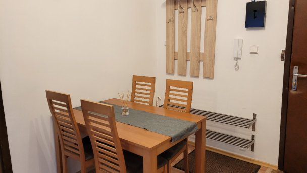 APARTMÁN***ROŽŇAVA 17 APARTMÁN***ROŽŇAVA 17