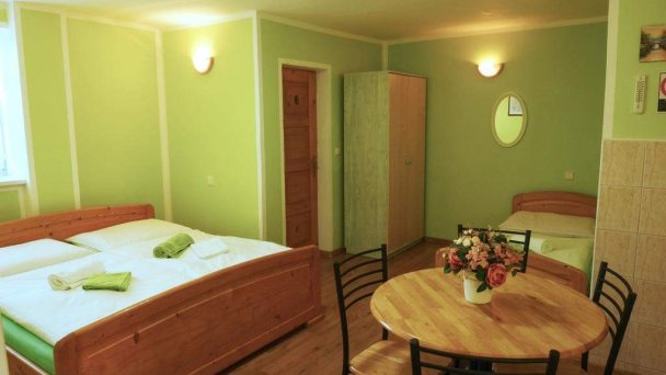Apartmán pri zámočku Bešeňová 31