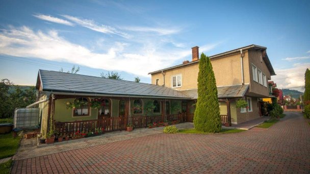 Apartmán pri zámočku Bešeňová 18