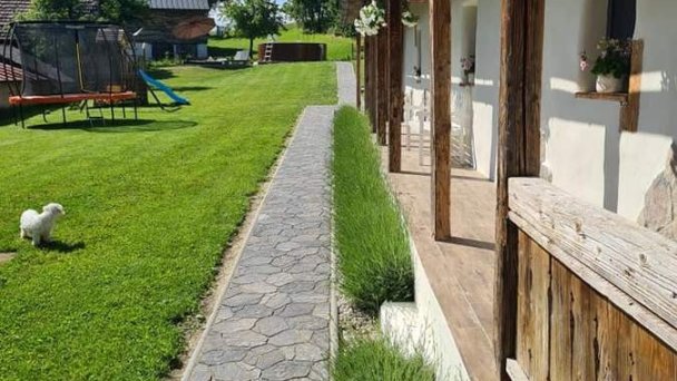 Chalúpka na prameni Lúčka (okres Rožňava) 12
