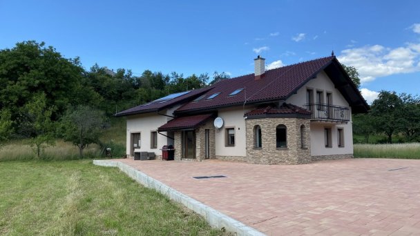 Dom v stráni Poniky 23
