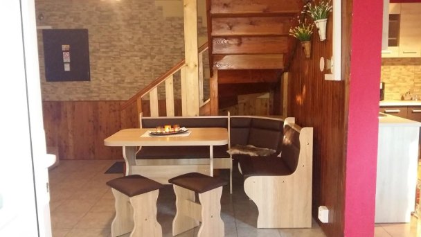 Liptovská chata pri potoku Svätý Kríž 14
