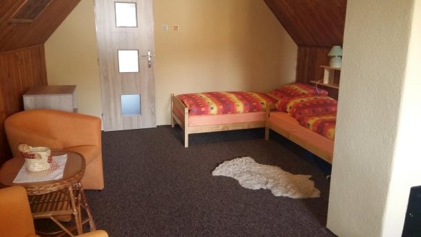 Liptovská chata pri potoku Svätý Kríž 17