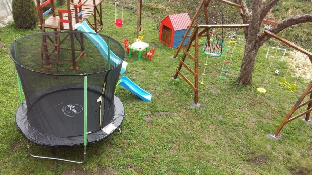 Liptovská chata pri potoku Svätý Kríž 5