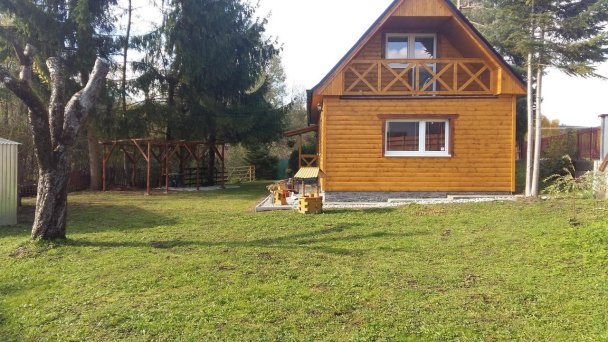 Liptovská chata pri potoku Svätý Kríž 36