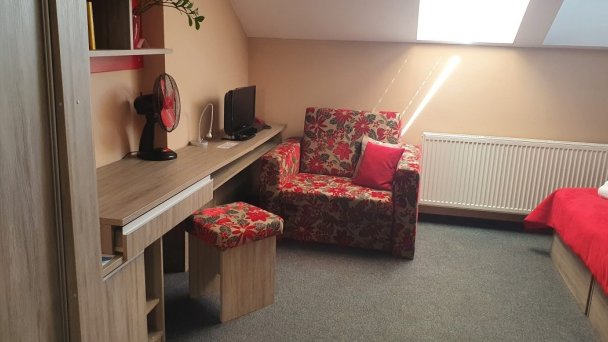 F-Team Hotel Podtureň 46